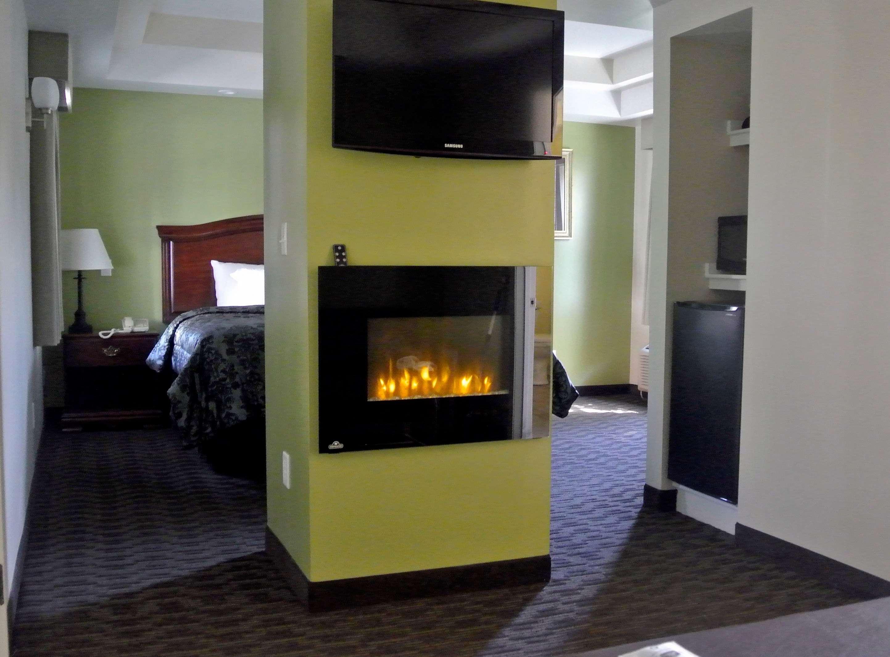Best Western Plus Cold Spring Plymouth Buitenkant foto