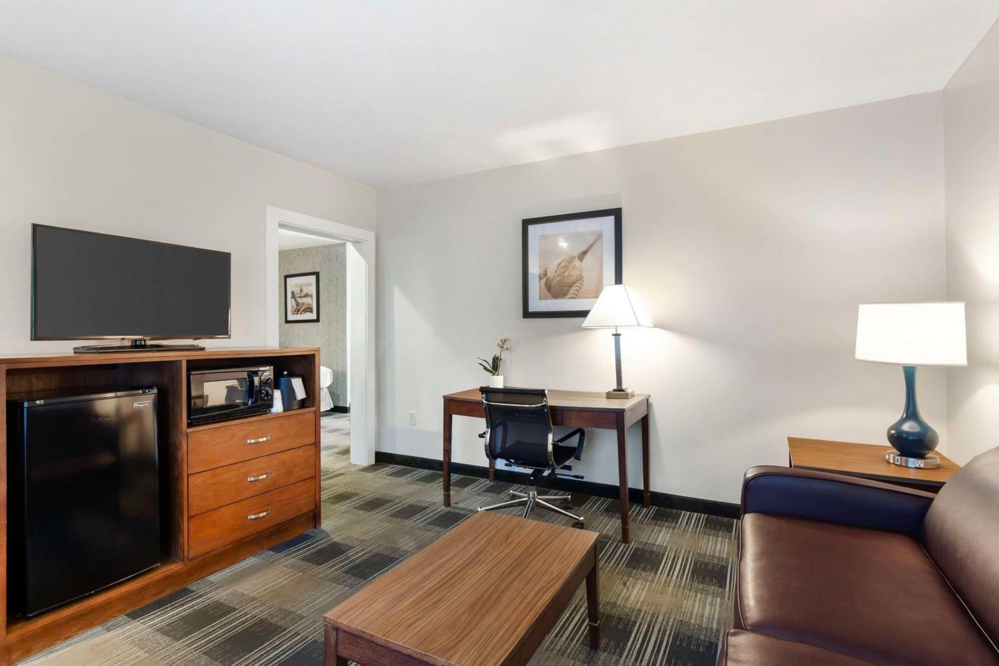 Best Western Plus Cold Spring Plymouth Buitenkant foto
