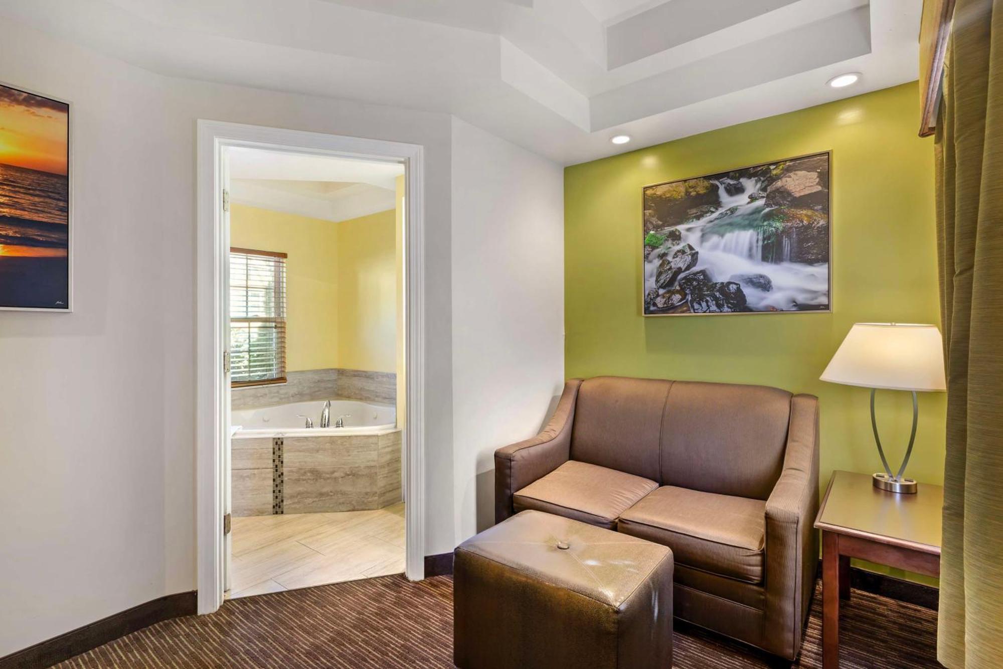 Best Western Plus Cold Spring Plymouth Buitenkant foto